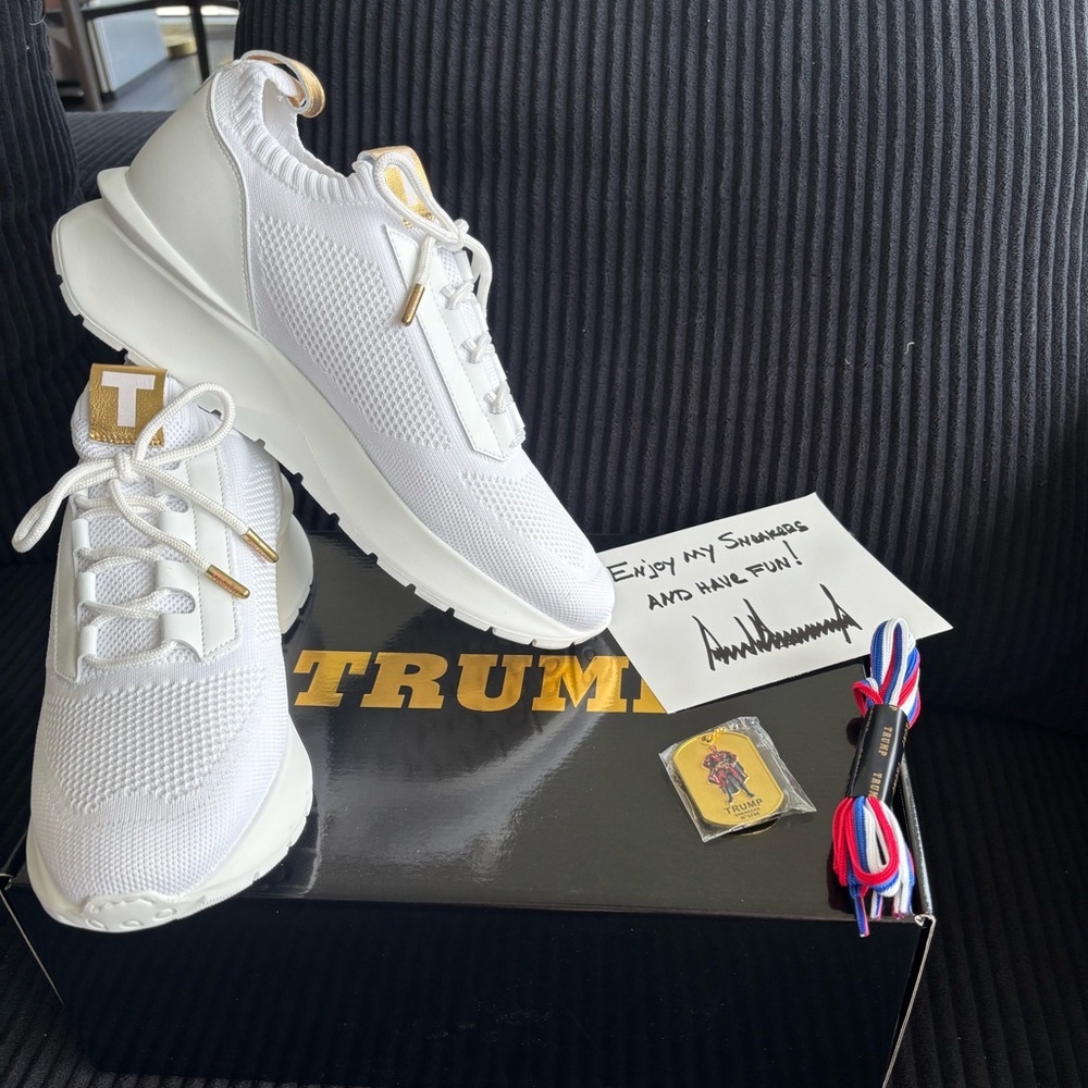 POTUS 45 White low-top sneakers accented with gold “45” detailing Size M9/W 10.5